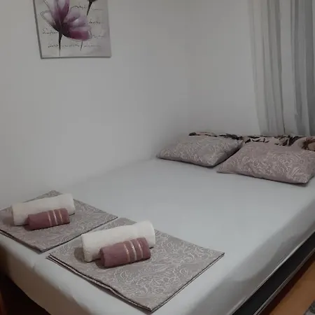 Apartman Jovanovic 2 *